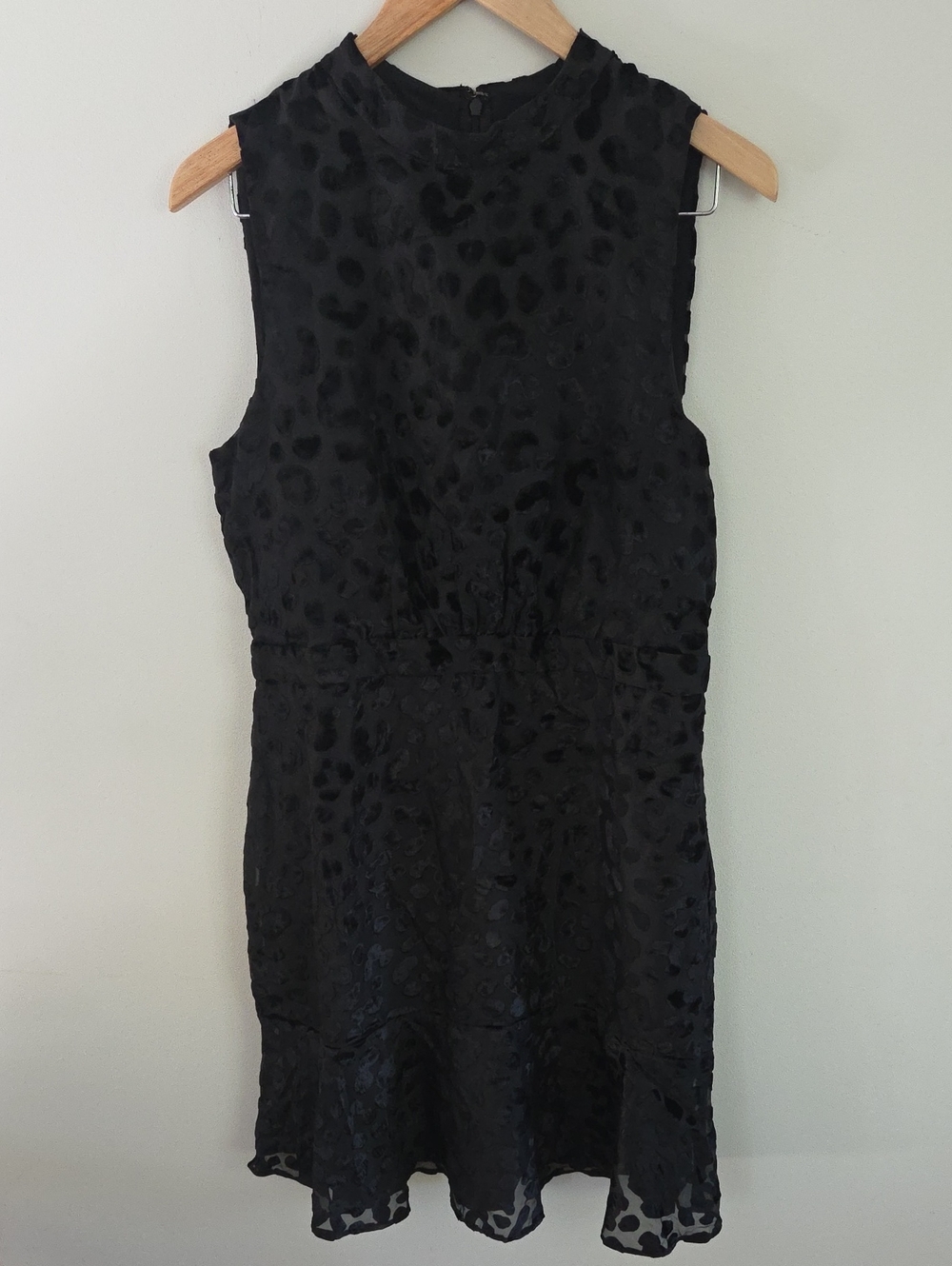 NWT Ann Taylor Black Monochrome Velvet And Satin Leopard Print Sleeveless Dress